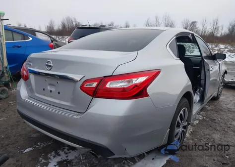 2017 Nissan Altima 2.5 S z USA, uszkodzony, nr VIN 1N4AL3APXHN360969